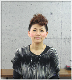 山口由加里